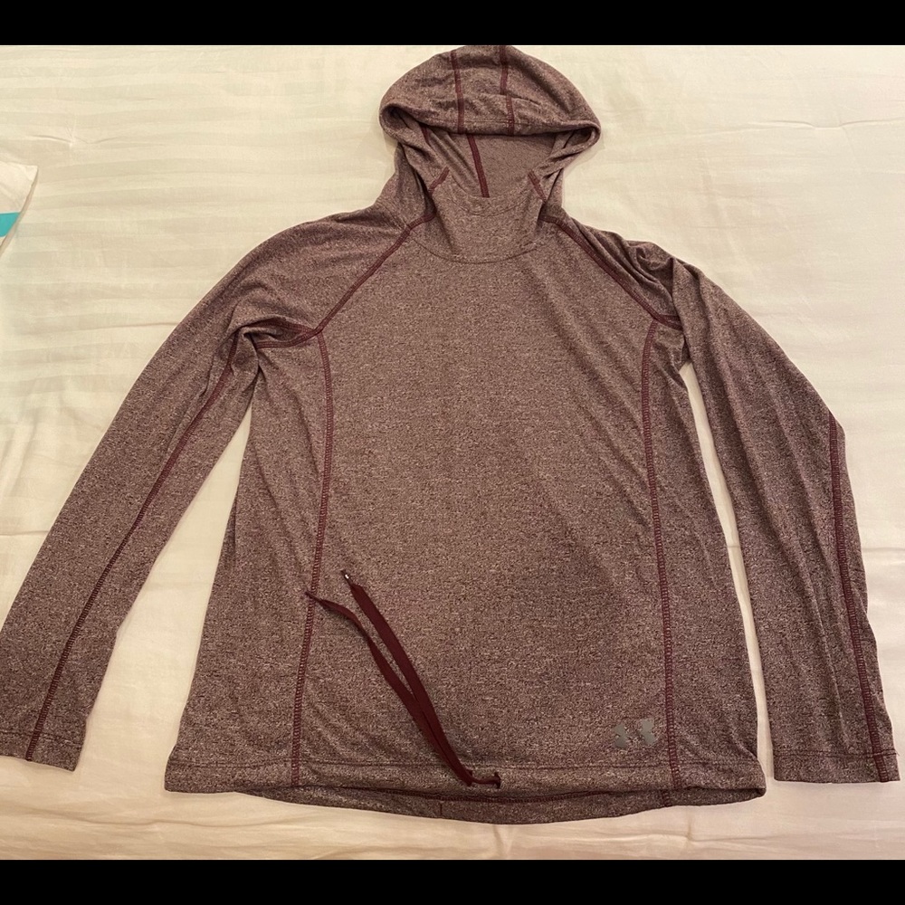 Drawstring hooded maroon under armour long sleeve